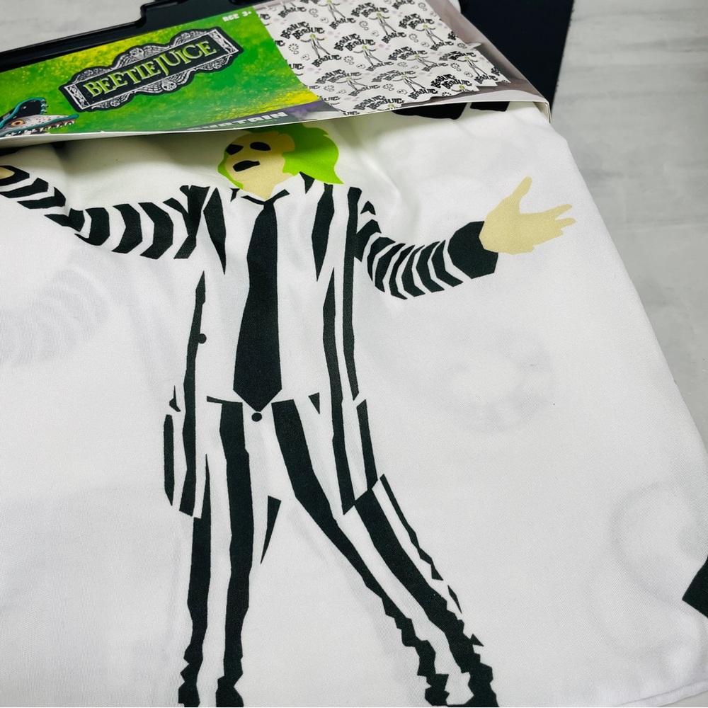 NEW Beetlejuice Shower Curtain White Striped Suit Sandworm Graphic 70 x 72 - Picture 6 of 6